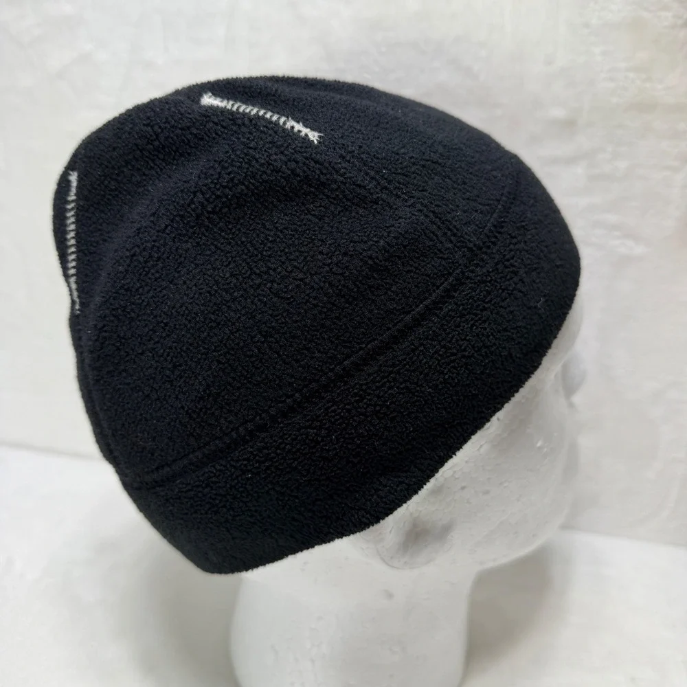 Nike Fleece Beanie Black Skull Cap Athletic Winter Hat Embroidered Swoosh Logo